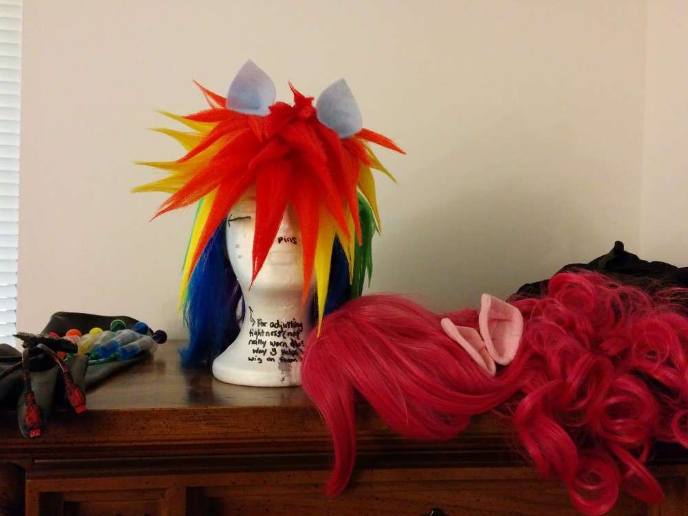 I admit it. I suck at taking good care of my wigs, as you can tell from the deflated lump of pink hair.